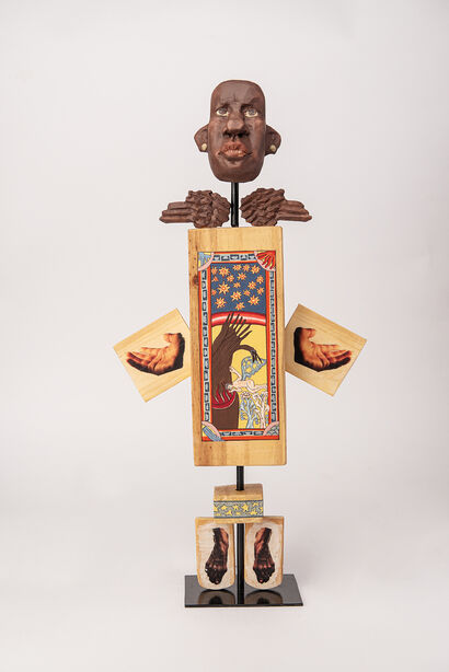Nativitas Homo - a Sculpture & Installation Artowrk by Marcela Chichizola
